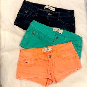 Hollister shorts size 25/26 (1/3) 3 pairs